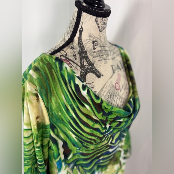 I.N. Studio Green/Blue Abstract Cowl neck/ keyhole
Back/ Long Sleeve Top/ size L - Picture 3 of 13